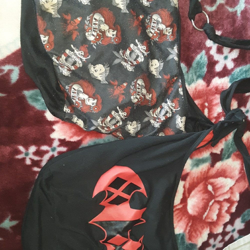 2 cute purses